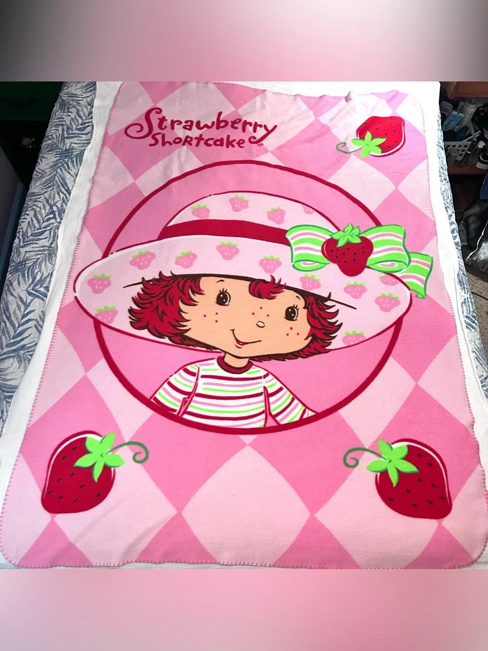 Vintage Stawberry Shortcake Fleece Throw Blanket 2003